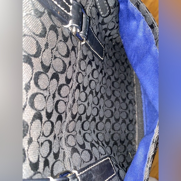 Coach Logo Purse - Picture 6 of 9